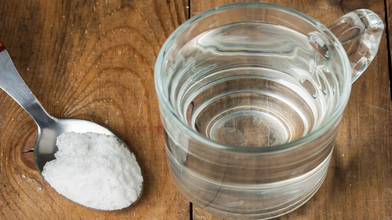 درمان خانگی دندان درد - آب نمک