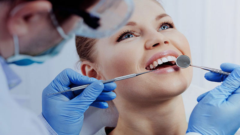 چه دندانپزشکانی این روش ترمیم را انجام می دهند؟ - اینله و انله دندان چیست