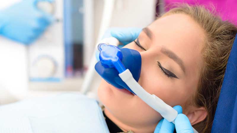 آیا ایمپلنت دندان با استفاده از اکسید نیتروژن درد دارد؟