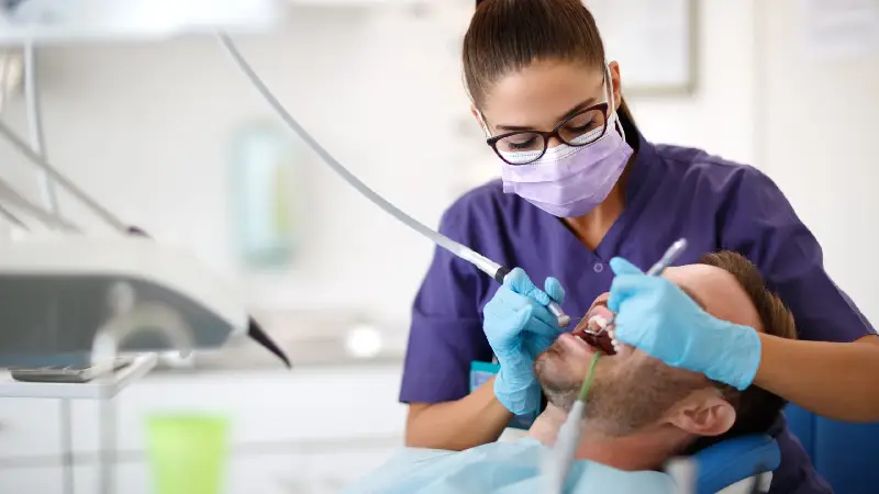 دندانپزشک خوب چه ویژگی‌هایی دارد؟